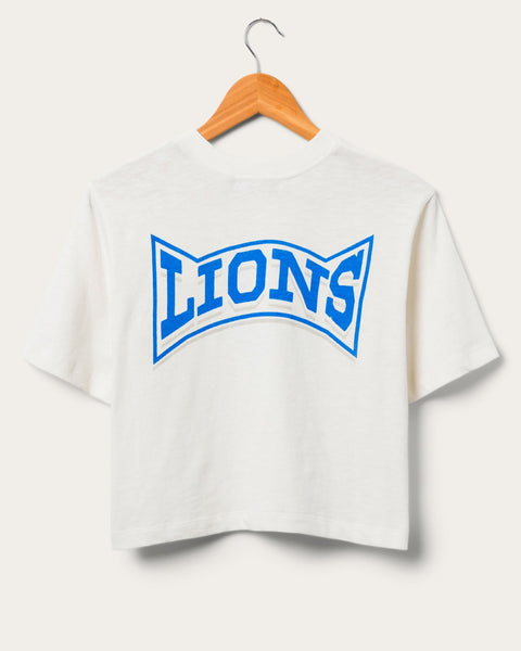 DETROIT LIONS GRIDIRON GLAM SHORT SLEEVE CROP TEE WITH SPORT STRIPE DETAIL