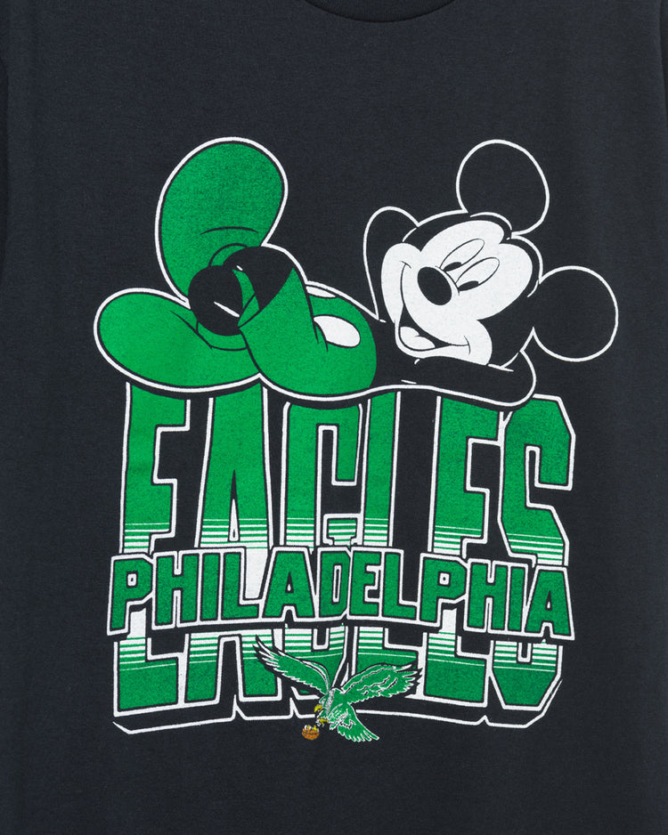 Philadelphia Eagles Mickey Kick Back Tee