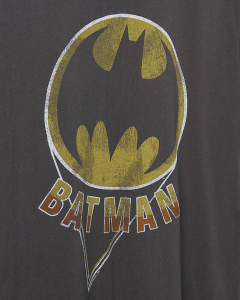 BATMAN™ Bat-signal Vintage Tee | Junk Food Clothing